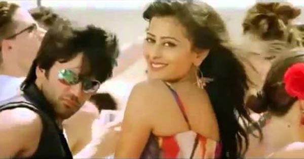 Nachde Punjabi Lyrics & Song Ajab Gazabb Love